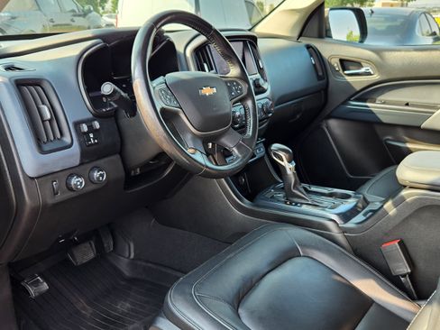 Used 2022 Chevrolet Colorado Z71 w/ Safety Package AWD/4WD image 7