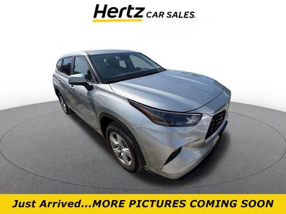 Used 2025 Toyota Highlander LE