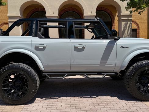 Used 2026 Ford Bronco Outer Banks AWD/4WD image 7