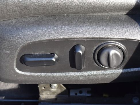 Used 2020 Chevrolet Malibu Premier image 23