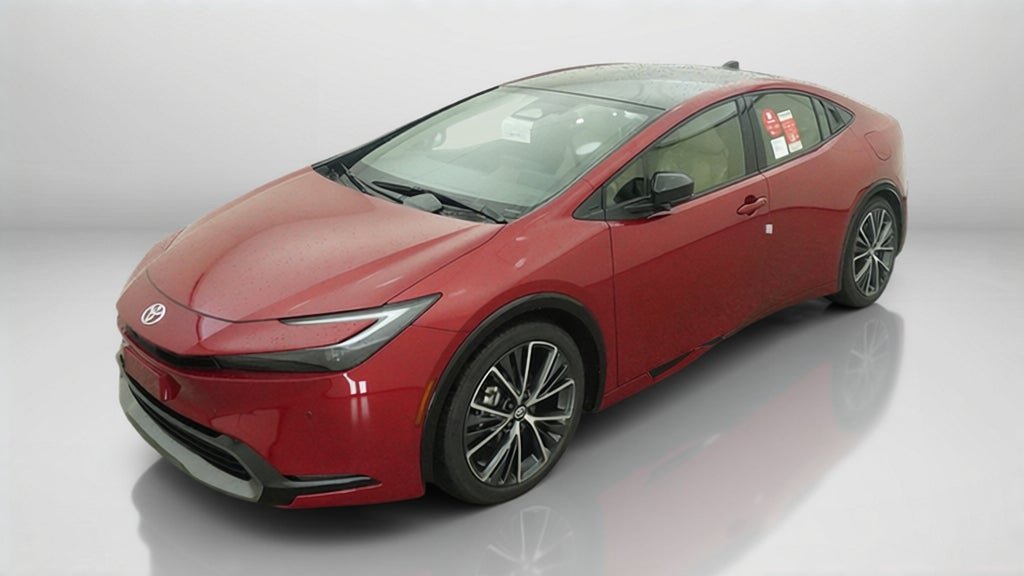 New 2027 Toyota Prius XLE FWD image 1