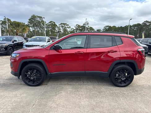 New 2026 Jeep Compass Latitude image 6
