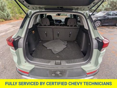 Used 2025 Chevrolet TrailBlazer LT AWD/4WD image 16