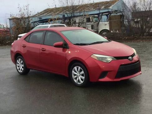 Used 2014 Toyota Corolla LE image 2