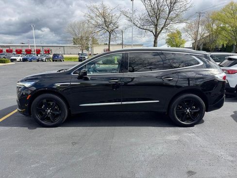 Used 2023 Buick Enclave Essence w/ Experience Buick Package AWD/4WD image 2