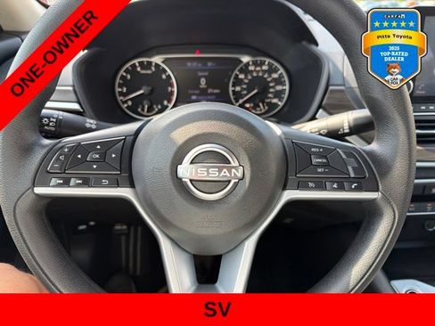 Used 2025 Nissan Altima 2.5 SV FWD image 18