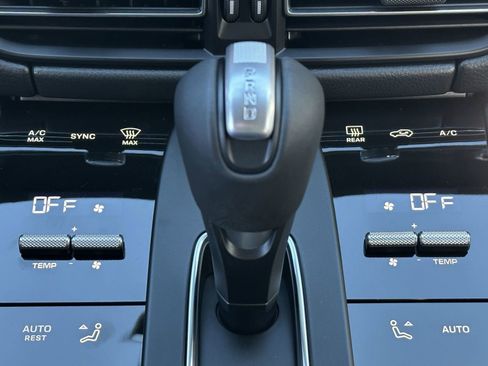 New 2026 Porsche Macan AWD/4WD image 24