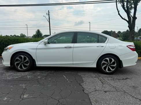 Used 2016 Honda Accord EX-L image 6