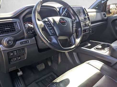Used 2020 Nissan Titan PRO-4X w/ Pro-4x Convenience Package image 9