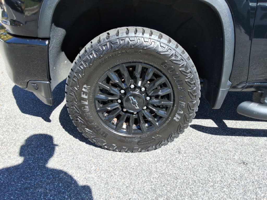 Used 2023 Chevrolet Silverado 2500 LTZ w/ LTZ Plus Package AWD/4WD image 10