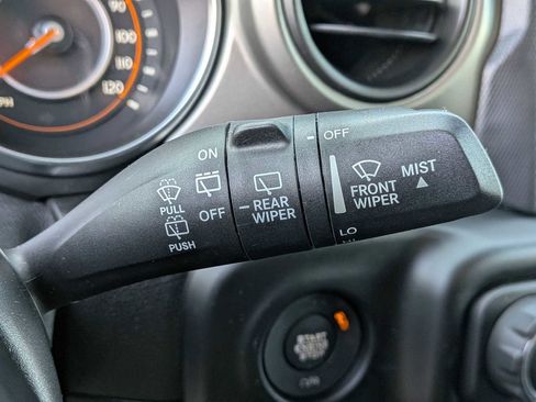 Used 2021 Jeep Wrangler Unlimited Sport S image 24