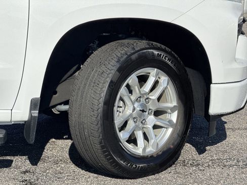 Used 2024 Chevrolet Silverado 1500 RST image 12