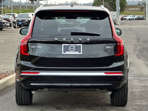 New 2026 Volvo XC90 B6 Ultra w/ Protection Package AWD/4WD image 4