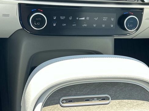 New 2026 Hyundai Palisade SEL Premium FWD image 35