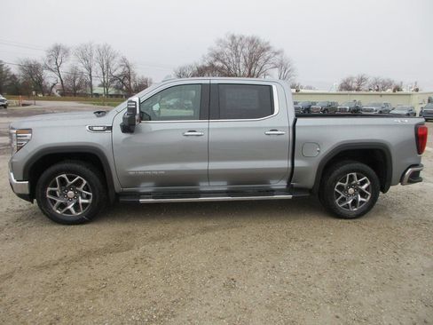 New 2026 GMC Sierra 1500 SLT w/ SLT Premium Plus Package image 8