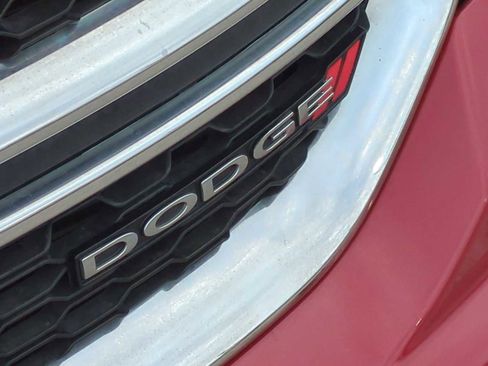 Used 2019 Dodge Journey SE image 30