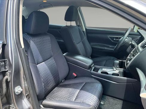 Used 2017 Nissan Altima 2.5 S w/ Power Driver Seat Package FWD image 31