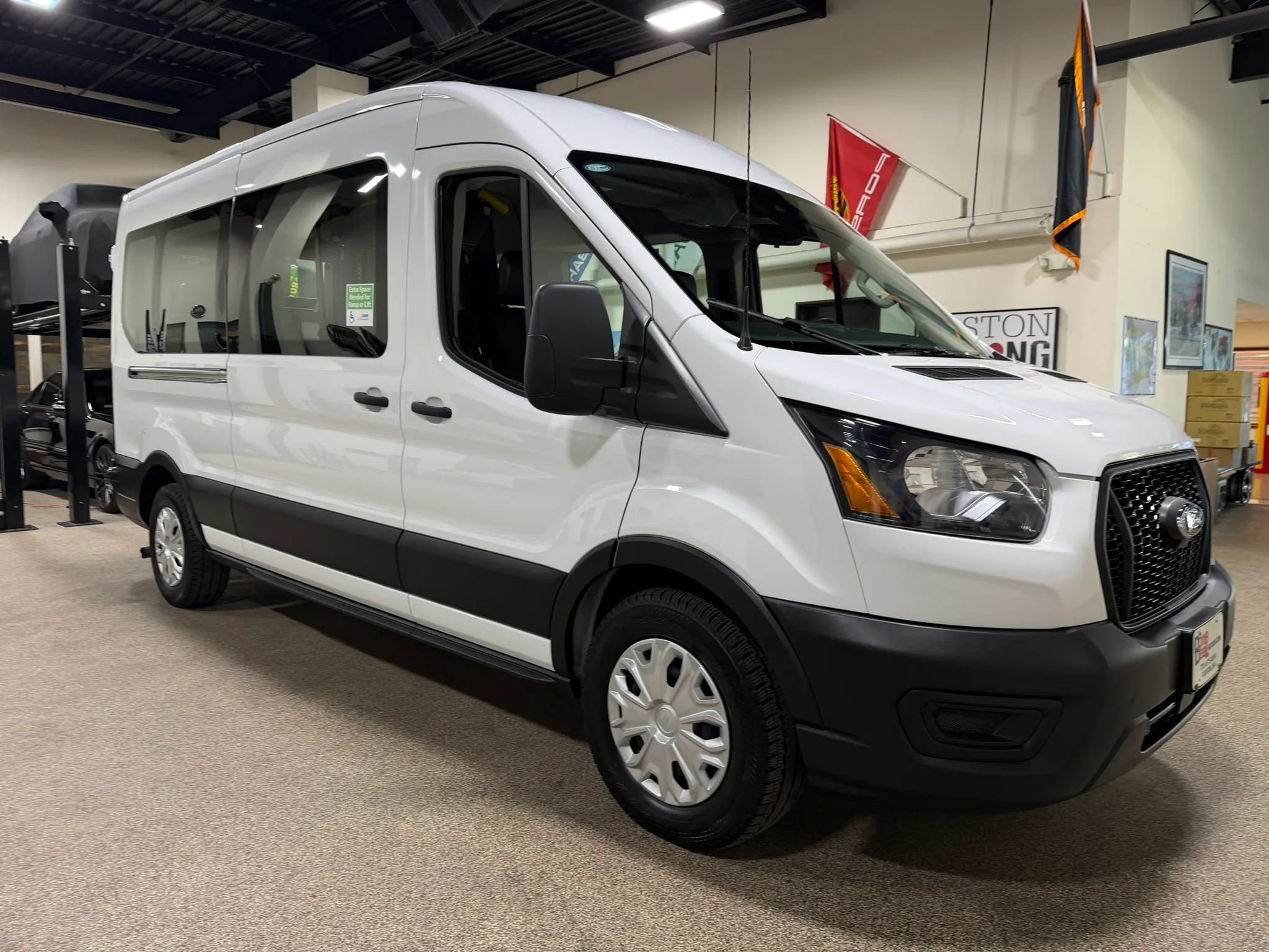 Used 2023 Ford Transit 350 XL RWD image 15