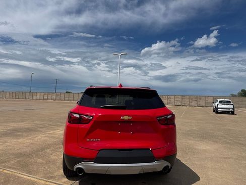 Used 2021 Chevrolet Blazer LT FWD image 13