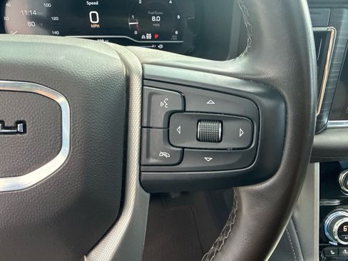 Used 2023 GMC Yukon Denali AWD/4WD image 11