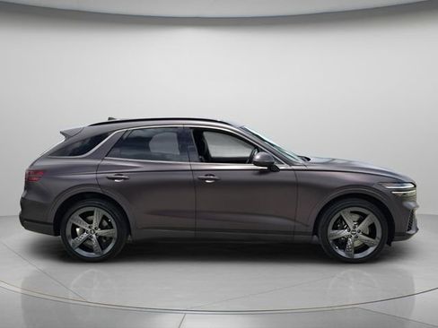 Used 2023 Genesis GV70 2.5T w/ Sport Prestige Package AWD/4WD image 5