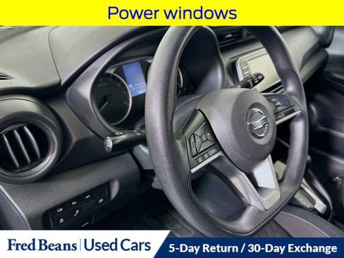 Used 2021 Nissan Kicks S image 12