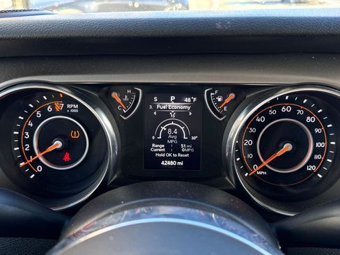 Used 2020 Jeep Gladiator Sport w/ Quick Order Package 24S image 16
