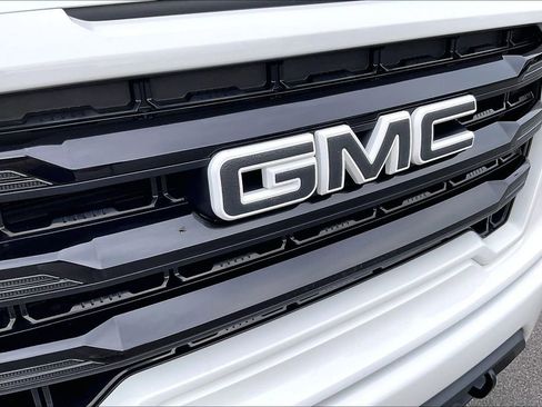 Used 2020 GMC Sierra 1500 Elevation w/ Elevation Value Package AWD/4WD image 27
