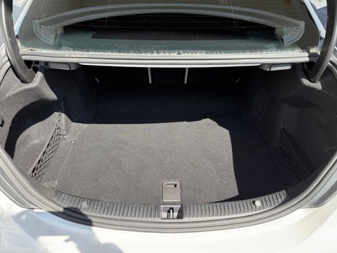 Used 2019 Mercedes-Benz C 300 Sedan image 20