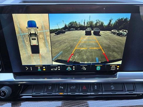 New 2026 Chevrolet Silverado 2500 LT image 14