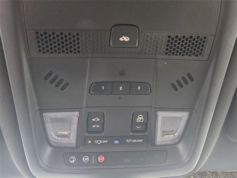 Used 2023 Cadillac XT6 Sport image 23