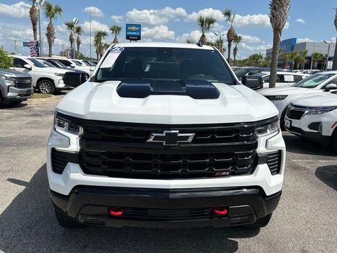 Used 2025 Chevrolet Silverado 1500 LT Trail Boss AWD/4WD image 3