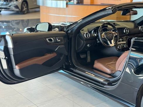 Used 2015 Mercedes-Benz SL 400 w/ Premium I Package image 22