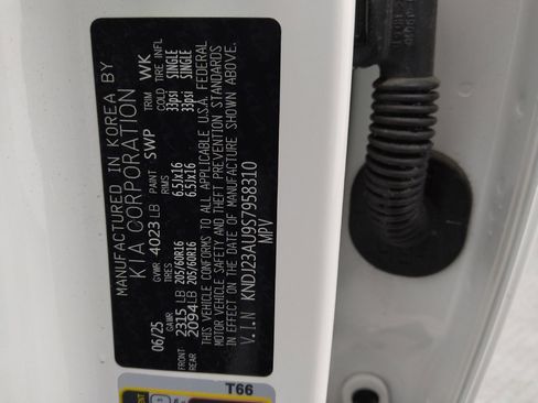 Used 2025 Kia Soul LX image 33