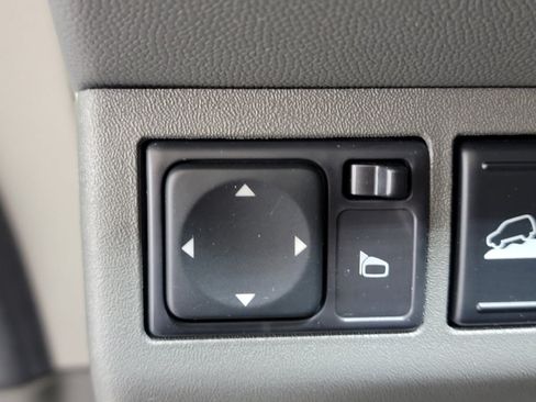 Used 2020 Nissan Frontier SV AWD/4WD image 28