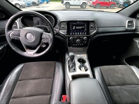 Used 2019 Jeep Grand Cherokee Altitude AWD/4WD image 21