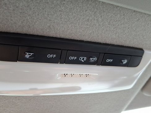 Certified 2024 Nissan Kicks SR w/ SR Premium Package image 24