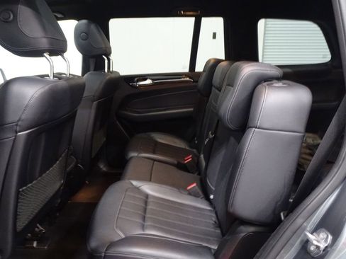 Used 2019 Mercedes-Benz GLS 450 4MATIC image 9