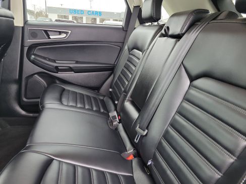 Used 2024 Ford Edge SEL w/ Convenience Package image 12
