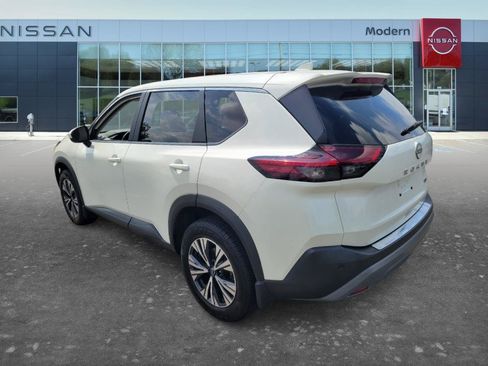 Used 2023 Nissan Rogue SV FWD image 7