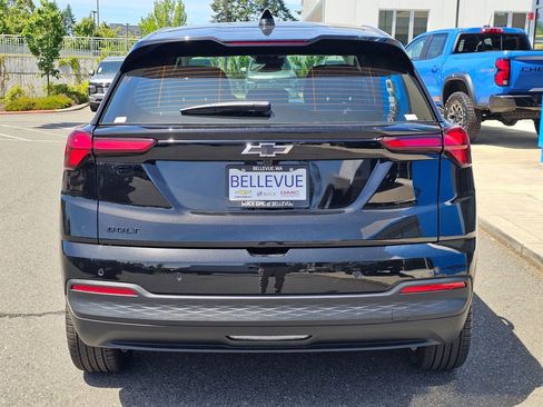 New 2027 Chevrolet Bolt LT w/ Comfort Package FWD image 4