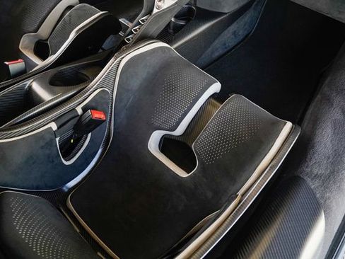 Used 2021 McLaren 765LT image 82