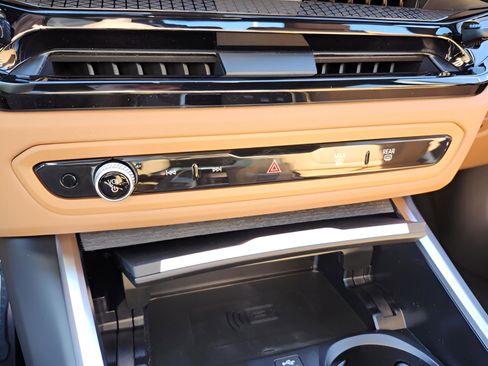 New 2026 BMW 330i Sedan w/ M Sport Package RWD image 25