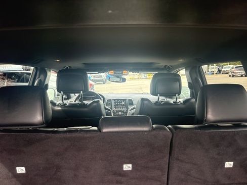 Used 2018 Jeep Grand Cherokee Limited image 29