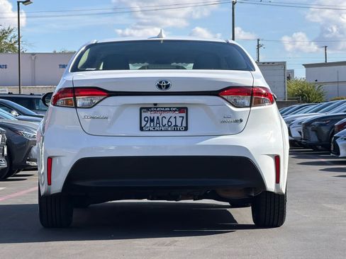 Used 2024 Toyota Corolla LE FWD image 8