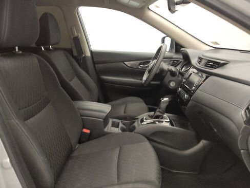 Used 2018 Nissan Rogue S FWD image 21