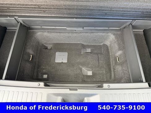 Certified 2025 Honda Pilot Elite image 25