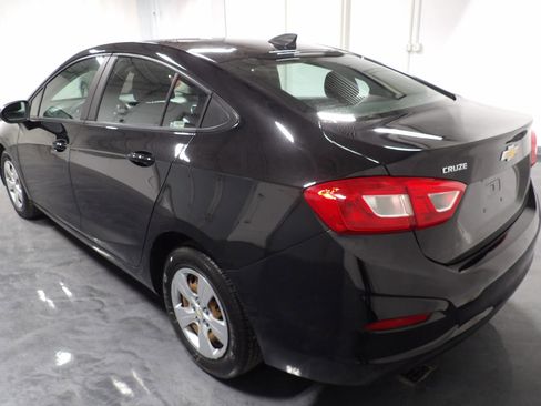 Used 2017 Chevrolet Cruze LS image 6