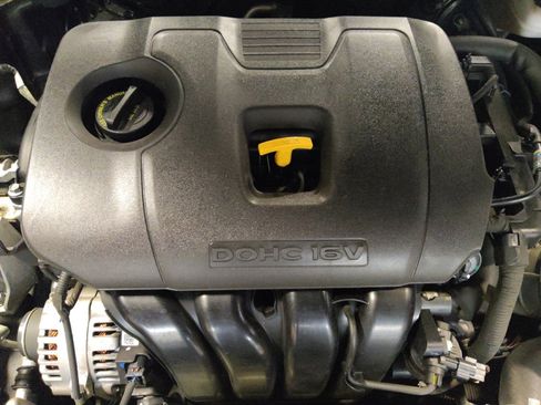 Used 2020 Kia Forte LXS image 30