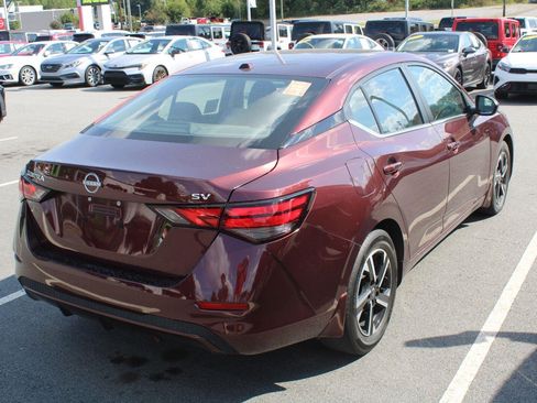 Used 2024 Nissan Sentra SV FWD image 6